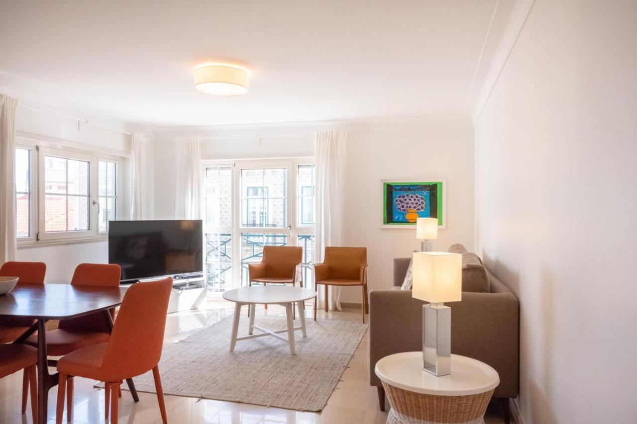 Stylish Apartment With Parking By Lovelystay Lisboa Exterior foto