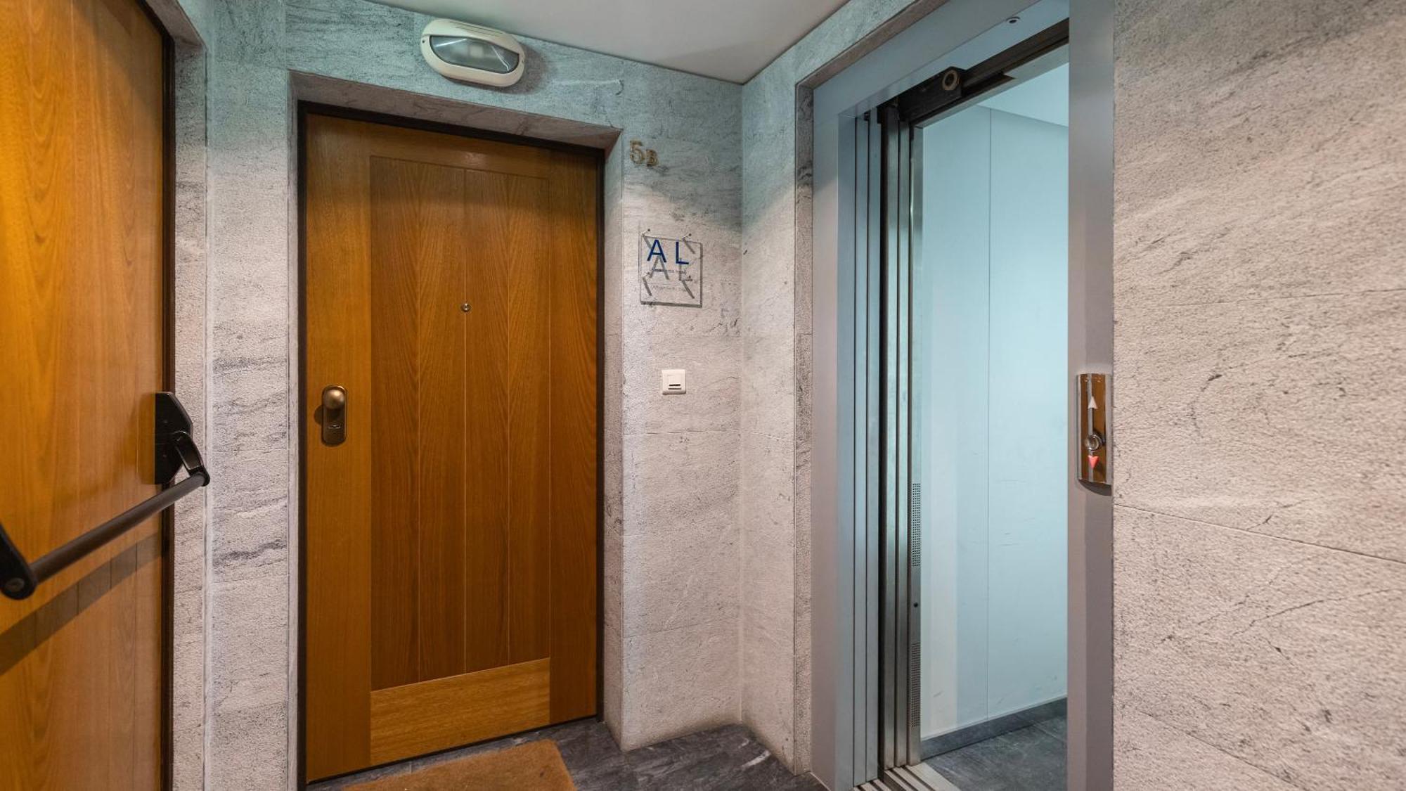 Stylish Apartment With Parking By Lovelystay Lisboa Exterior foto