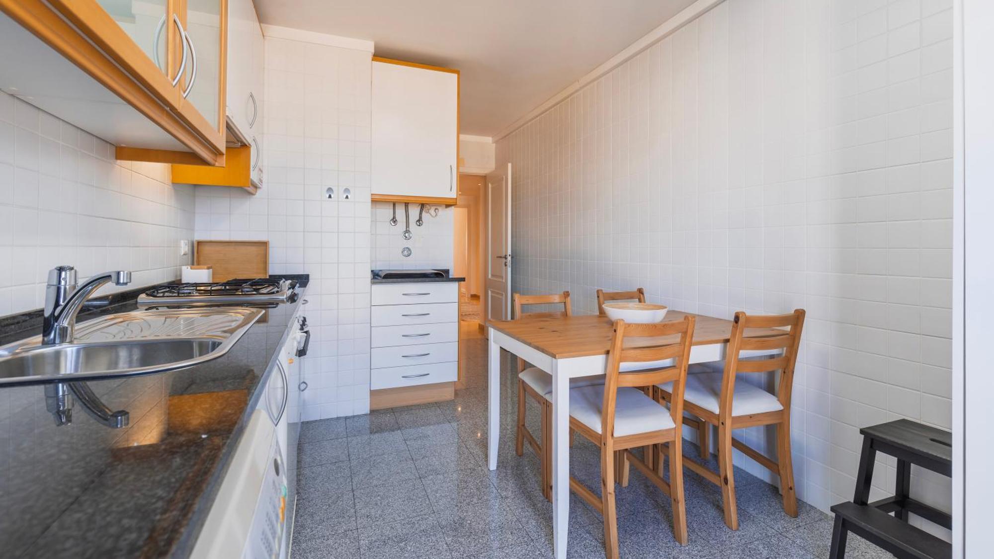 Stylish Apartment With Parking By Lovelystay Lisboa Exterior foto
