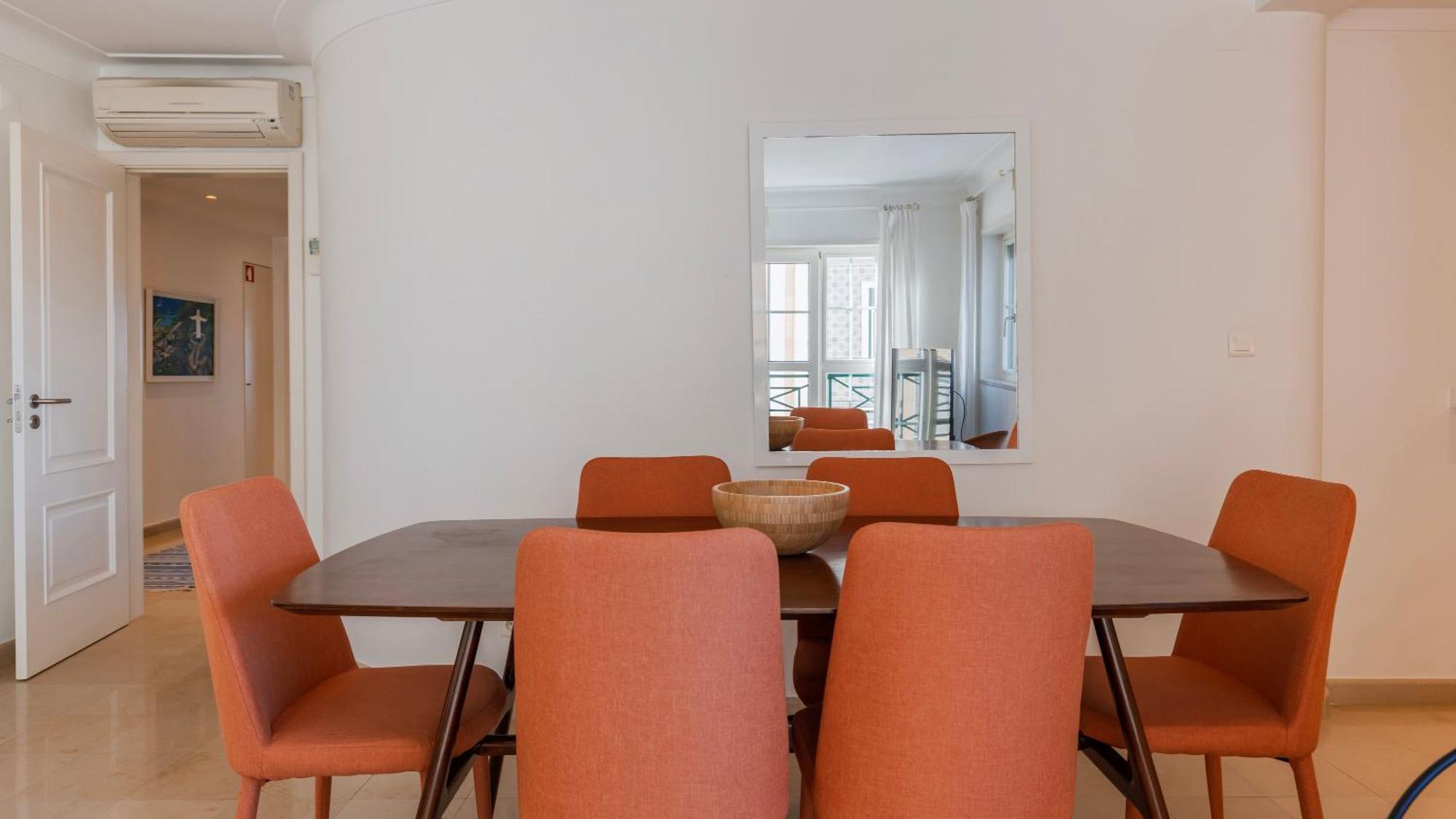Stylish Apartment With Parking By Lovelystay Lisboa Exterior foto