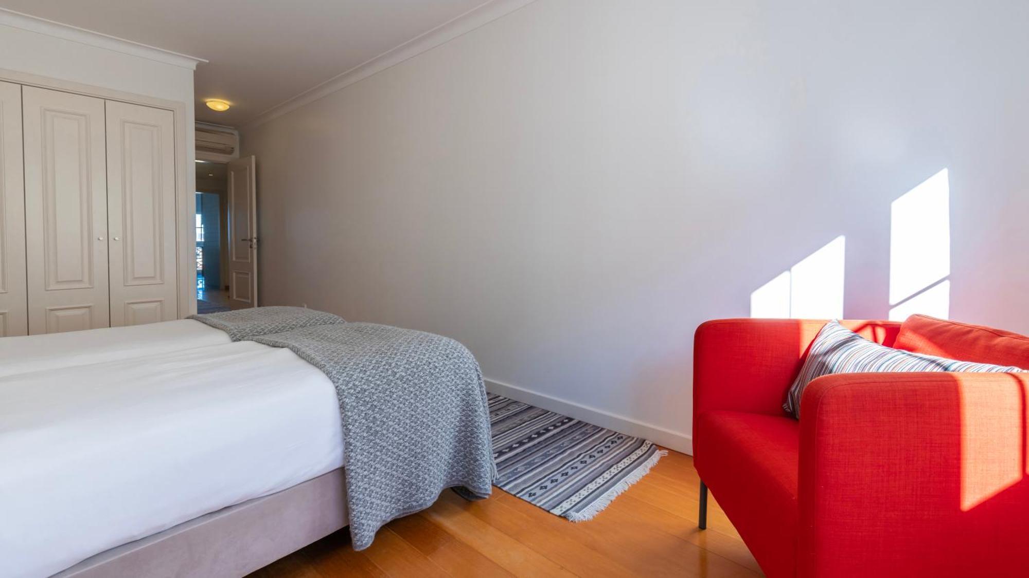 Stylish Apartment With Parking By Lovelystay Lisboa Exterior foto