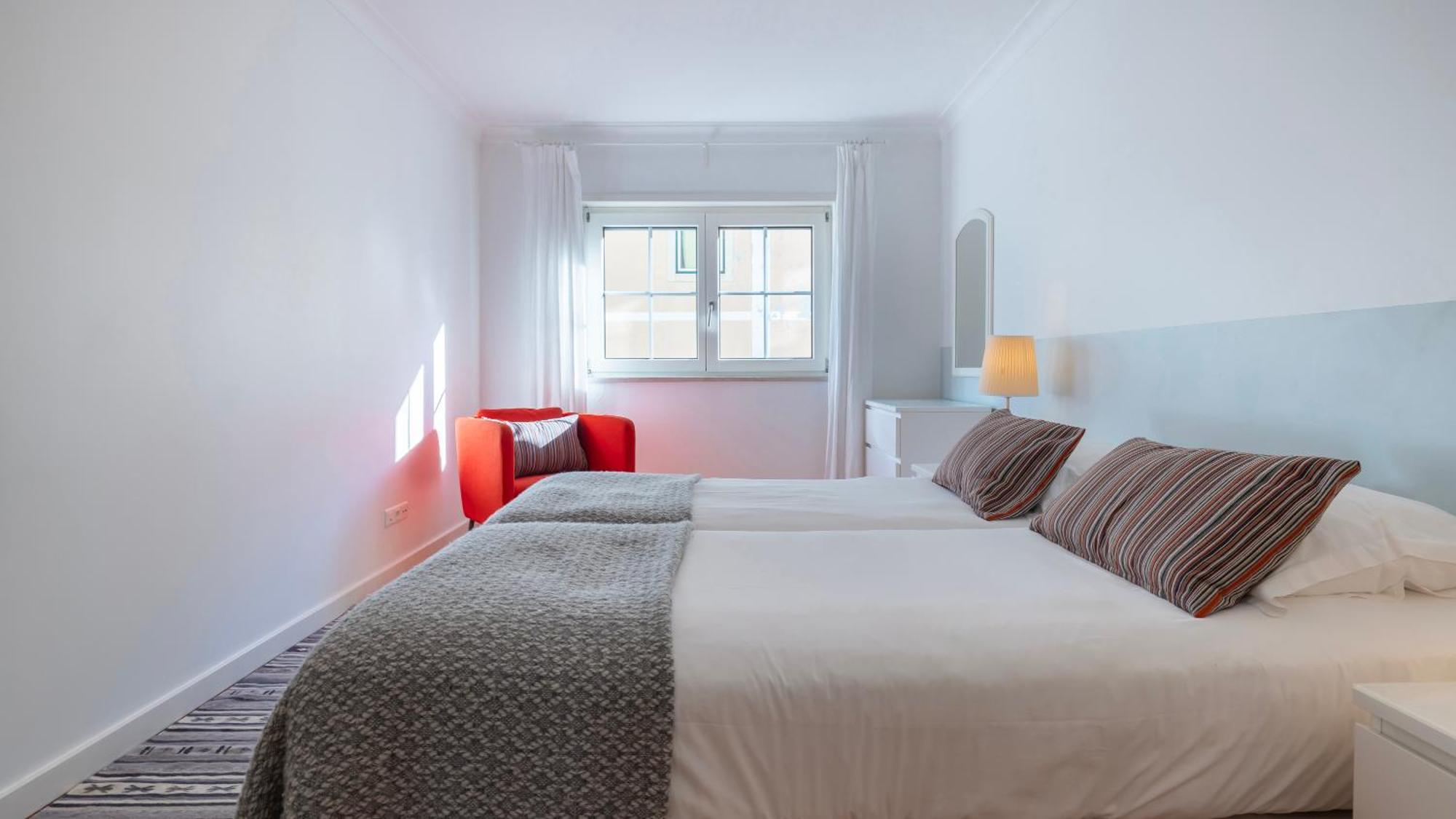 Stylish Apartment With Parking By Lovelystay Lisboa Exterior foto
