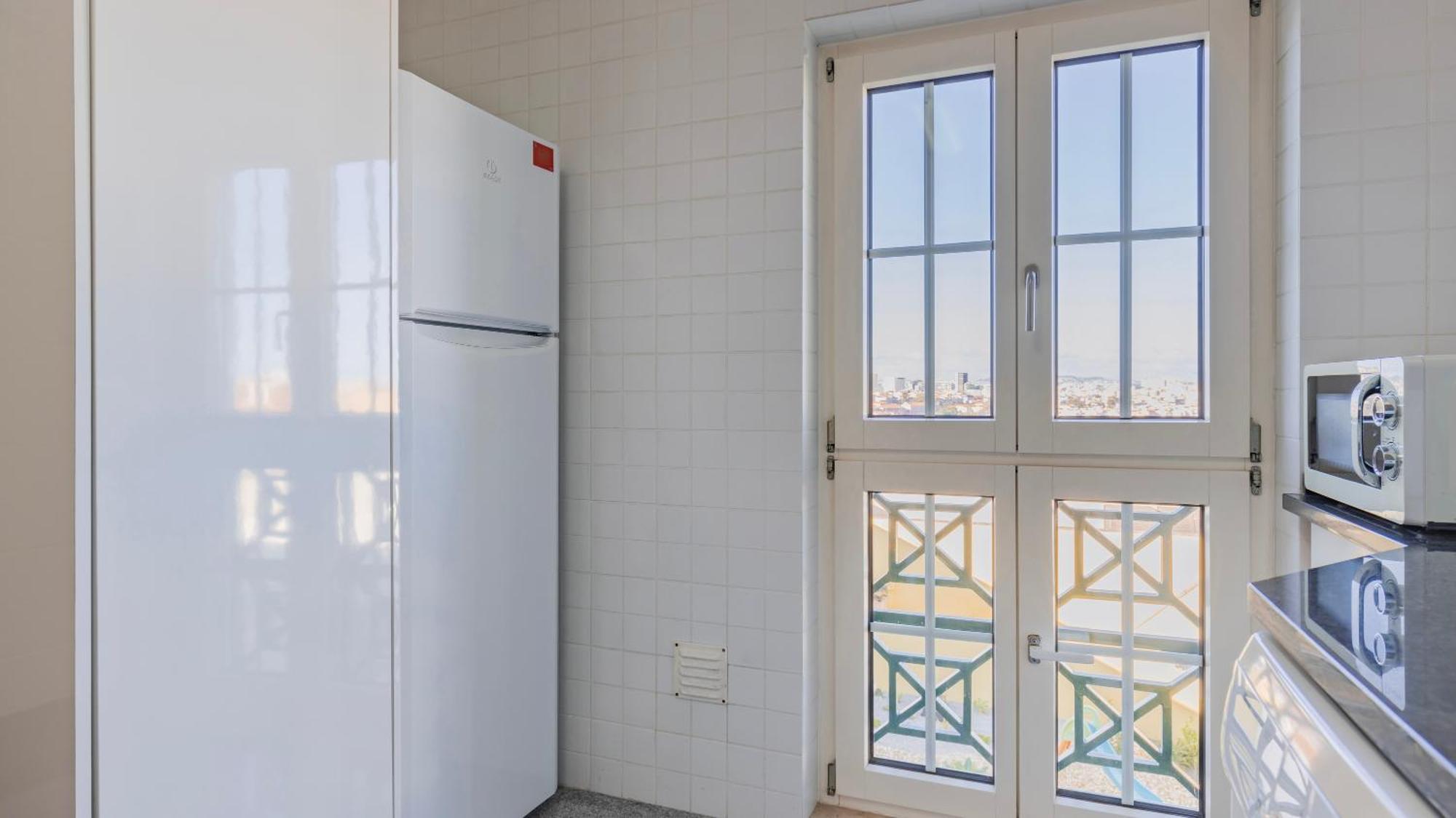 Stylish Apartment With Parking By Lovelystay Lisboa Exterior foto